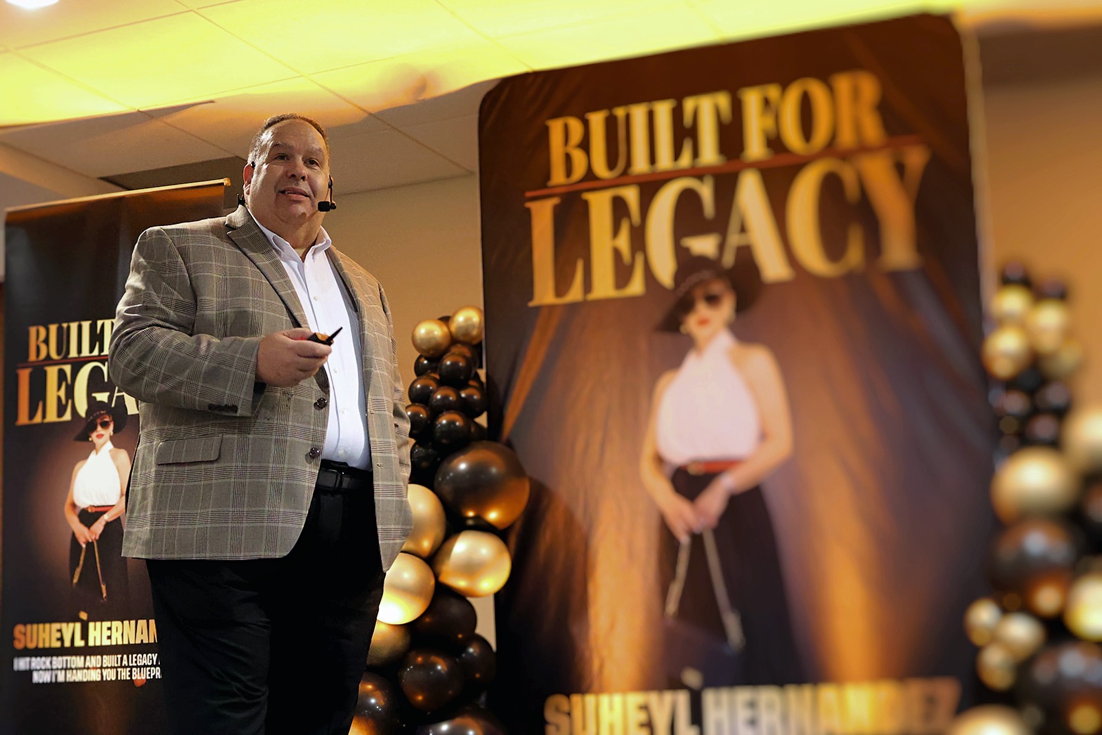 Joaquin Gutierrez speaking at a real estate training event